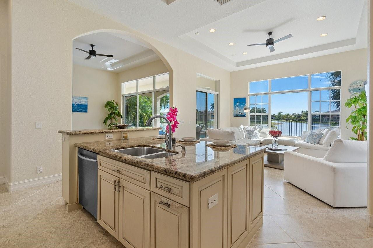 MEADOWBROOK - Residential