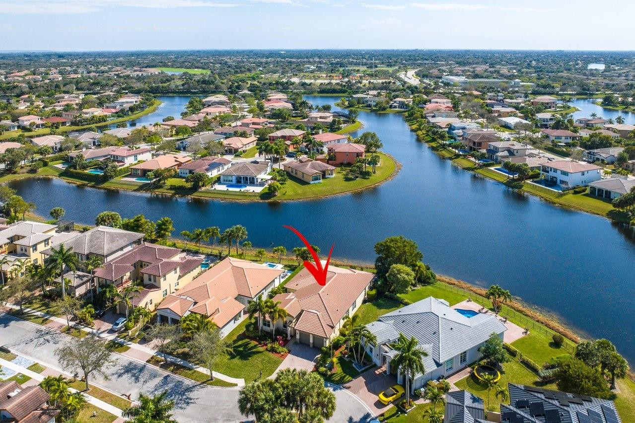 MEADOWBROOK - Residential