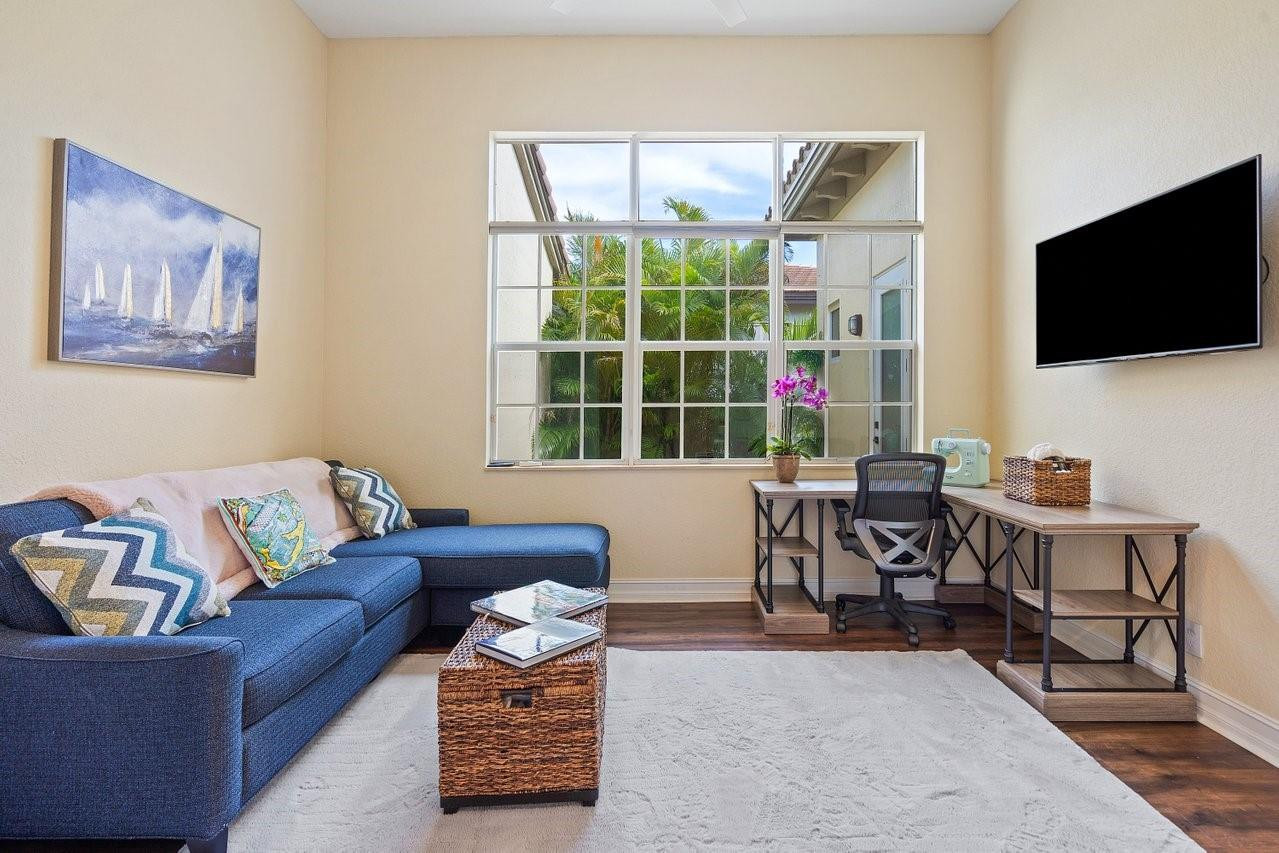 MEADOWBROOK - Residential