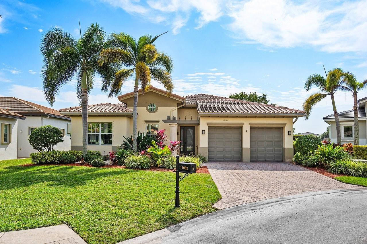 MEADOWBROOK - Residential