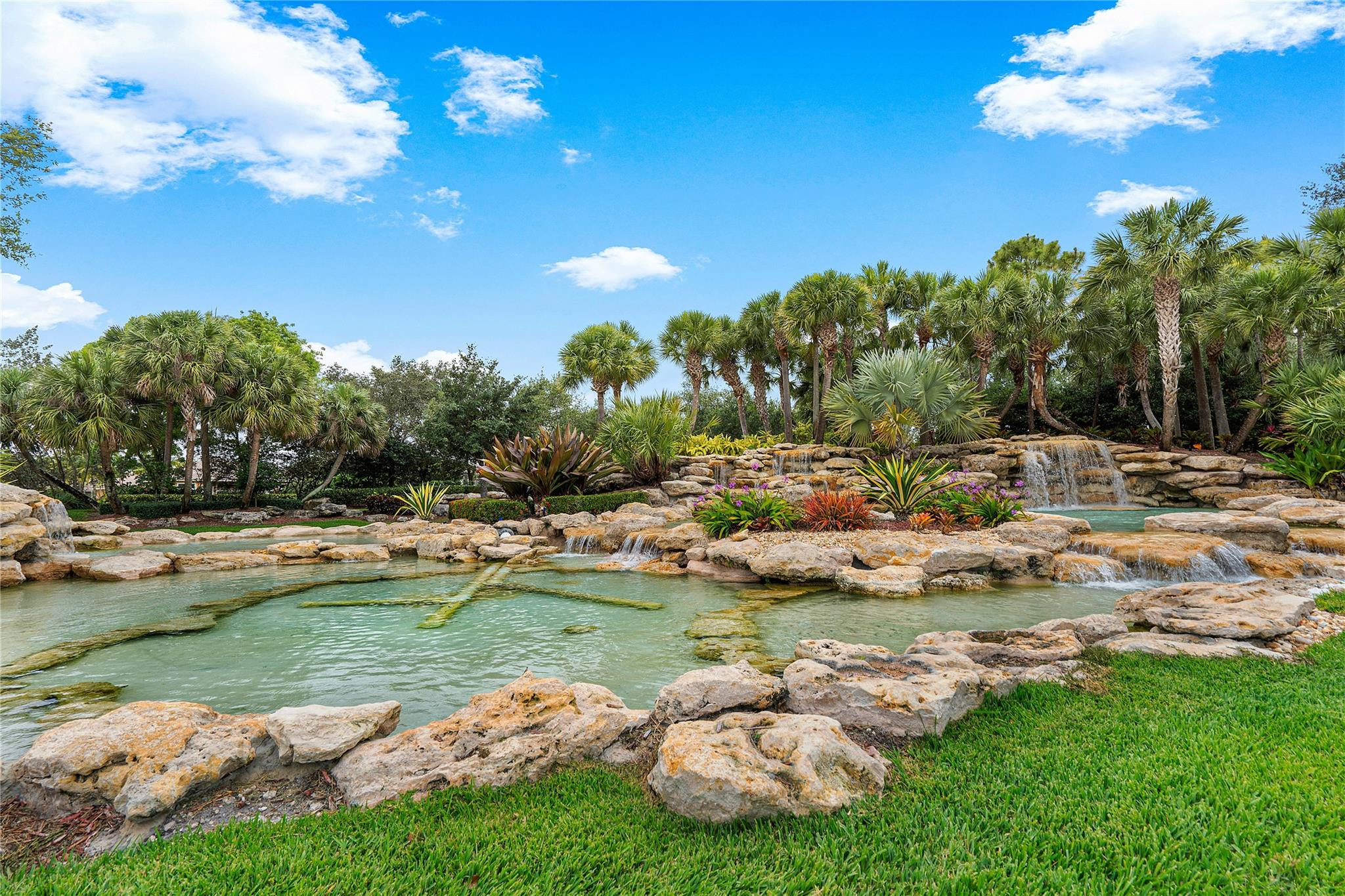 MEADOWBROOK - Residential