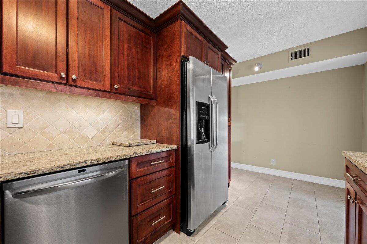 PINE RIDGE NORTH VILLAGE - Residential