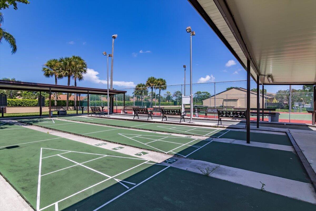 PINE RIDGE NORTH VILLAGE - Residential