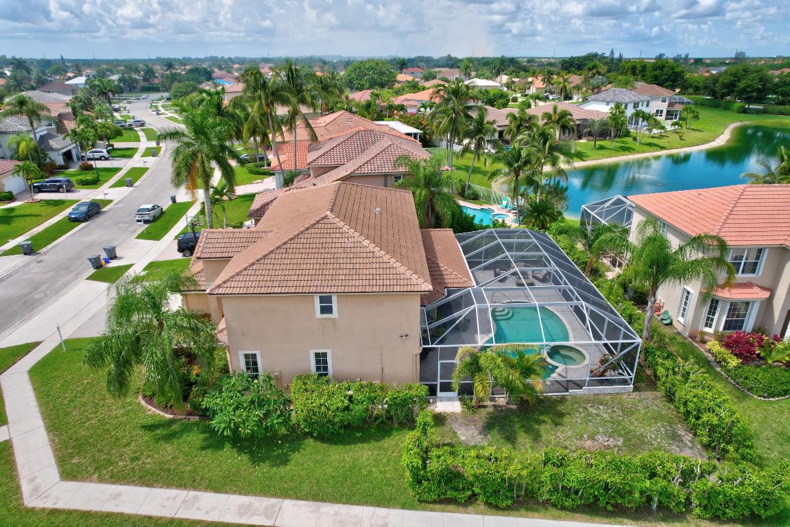 BOCA WINDS - Residential