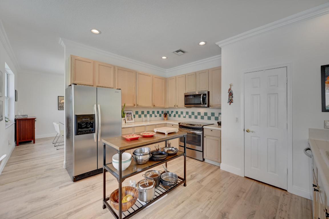 BOCA WINDS - Residential