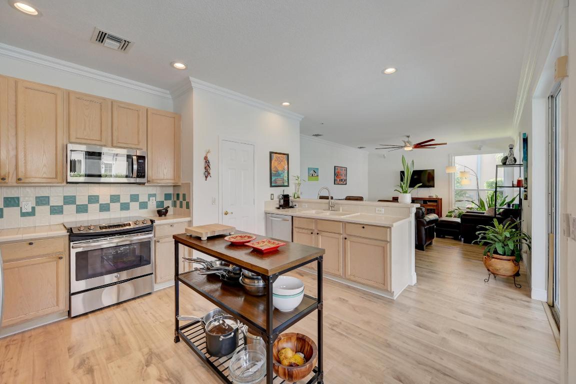 BOCA WINDS - Residential