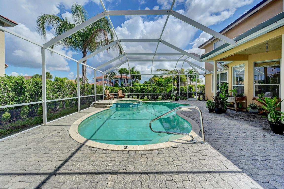 BOCA WINDS - Residential