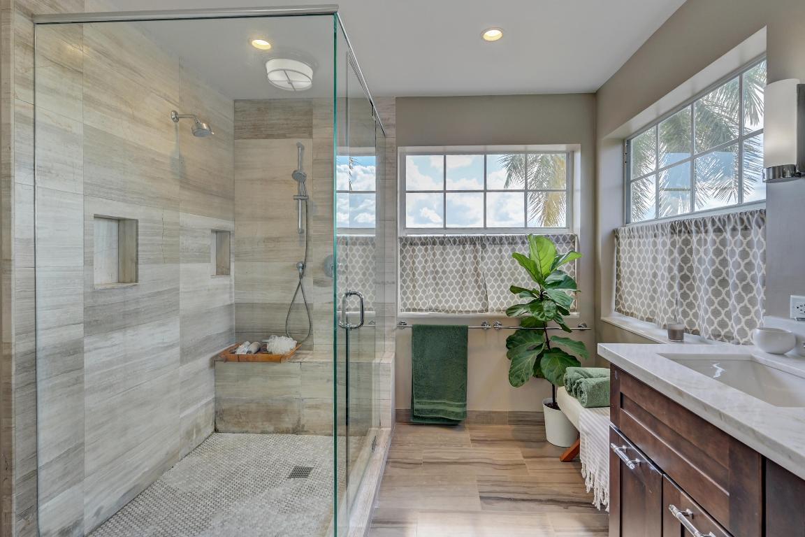 BOCA WINDS - Residential