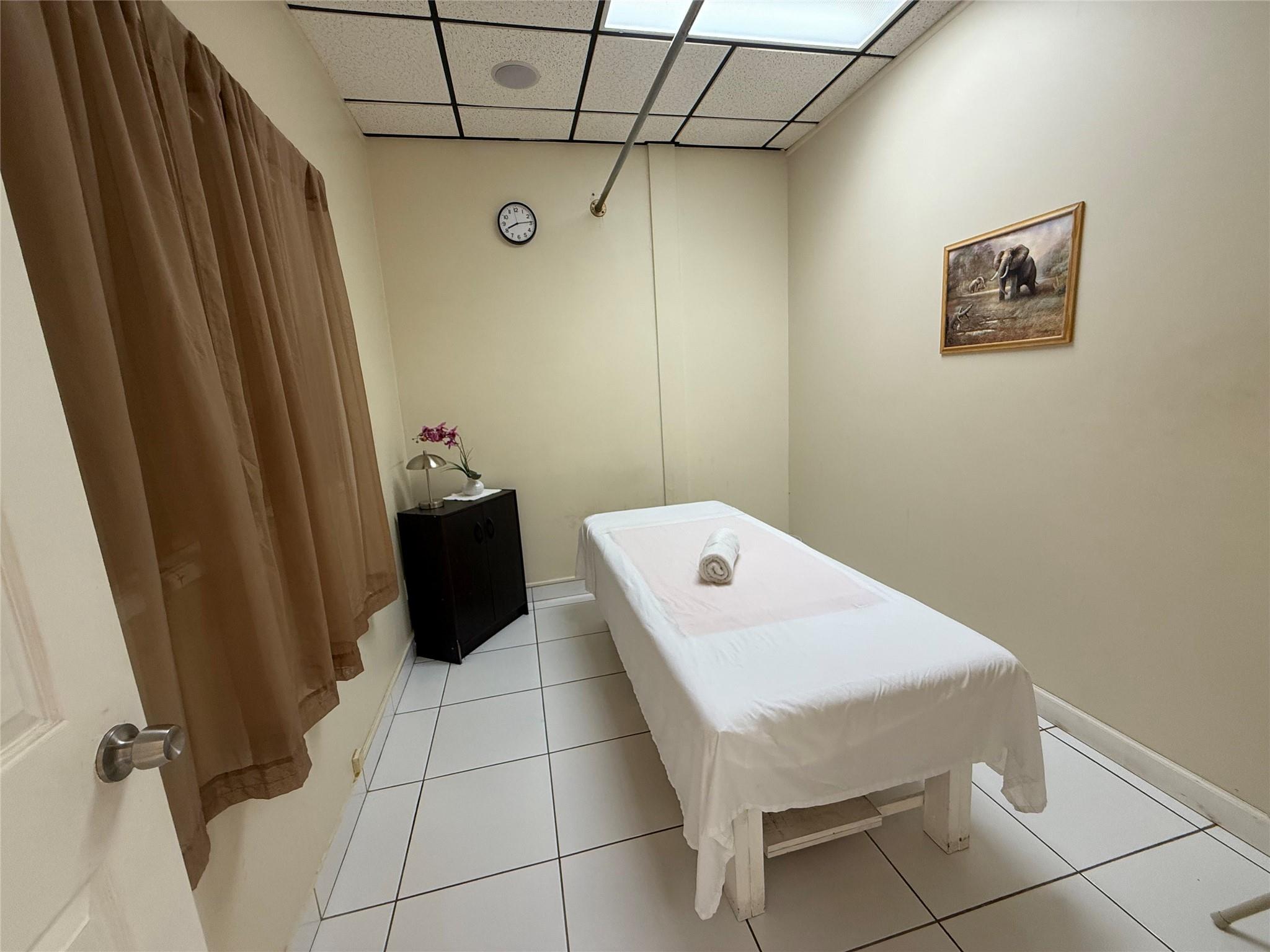 E COMMERCIAL, Fort Lauderdale, FL, 33308/$29,500 3 E COMMERCIAL