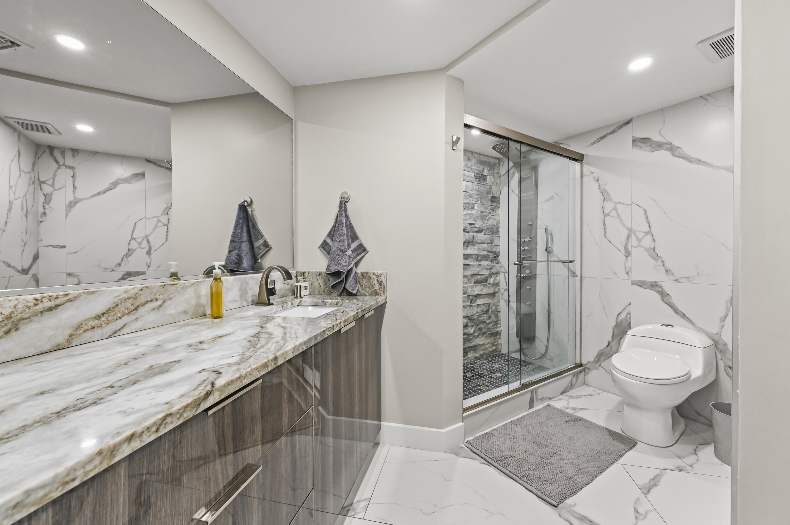 PRINCESS OF HUTCHINSON ISLAND - Residential Lease