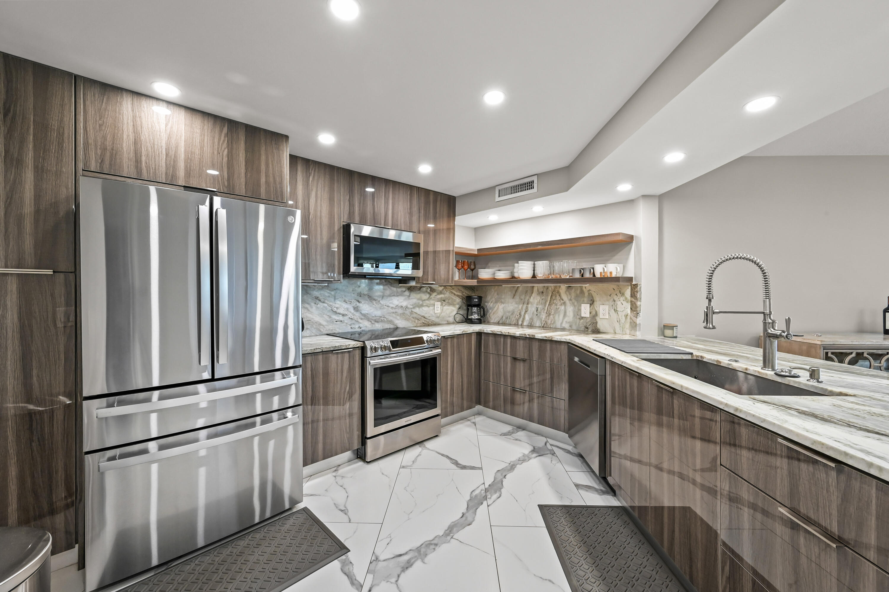 PRINCESS OF HUTCHINSON ISLAND - Residential Lease