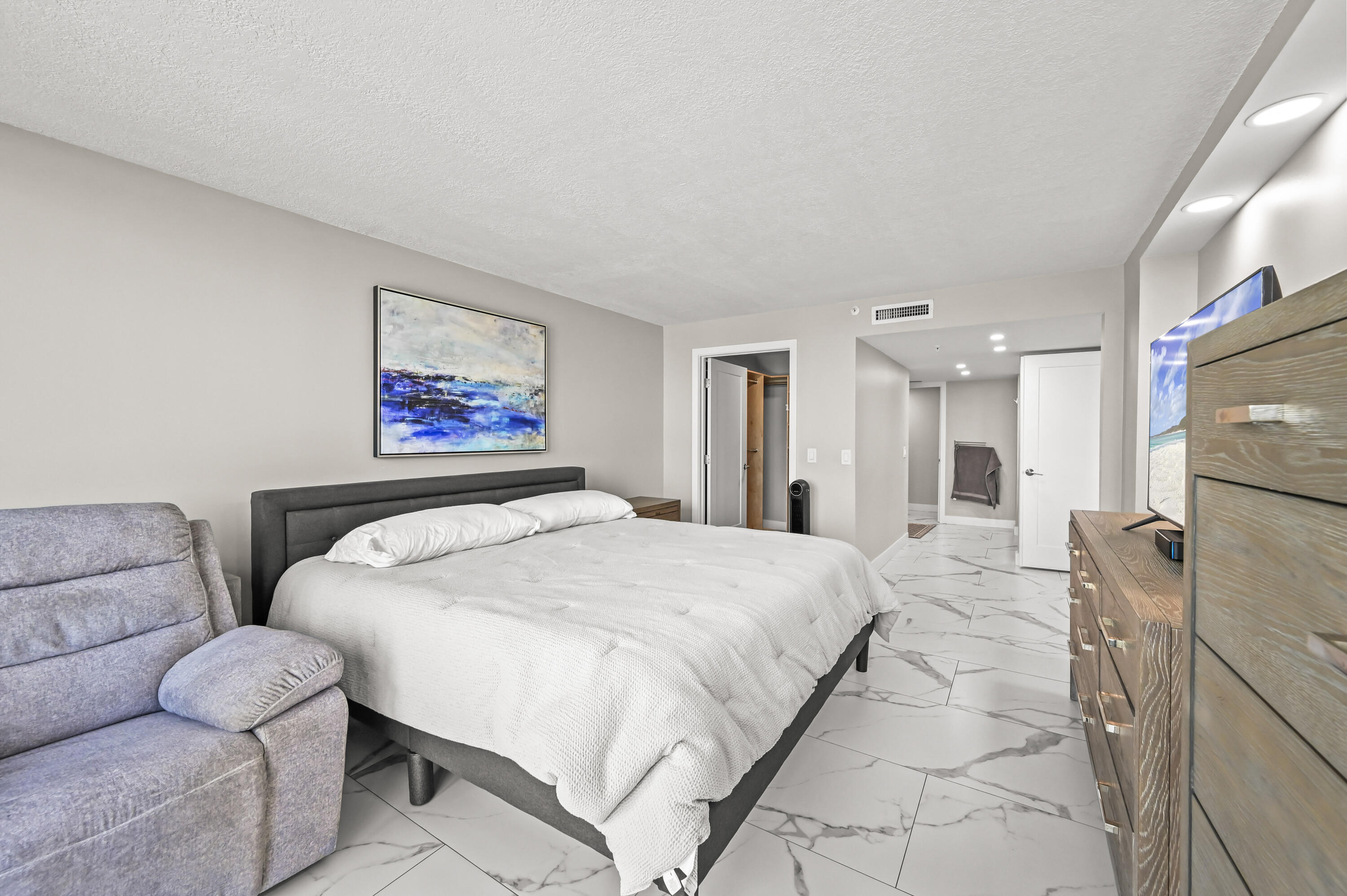 PRINCESS OF HUTCHINSON ISLAND - Residential Lease