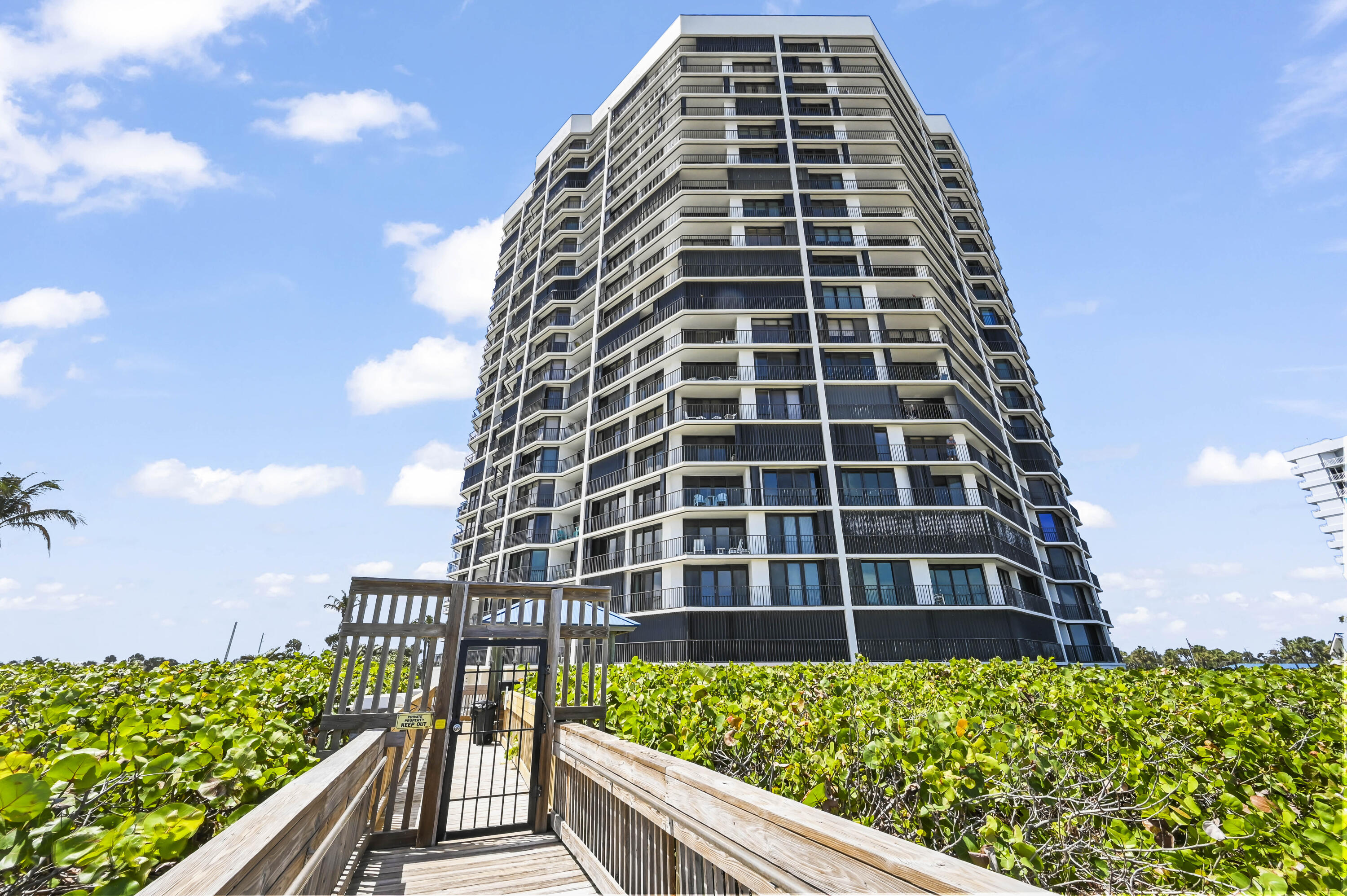 PRINCESS OF HUTCHINSON ISLAND - Residential Lease