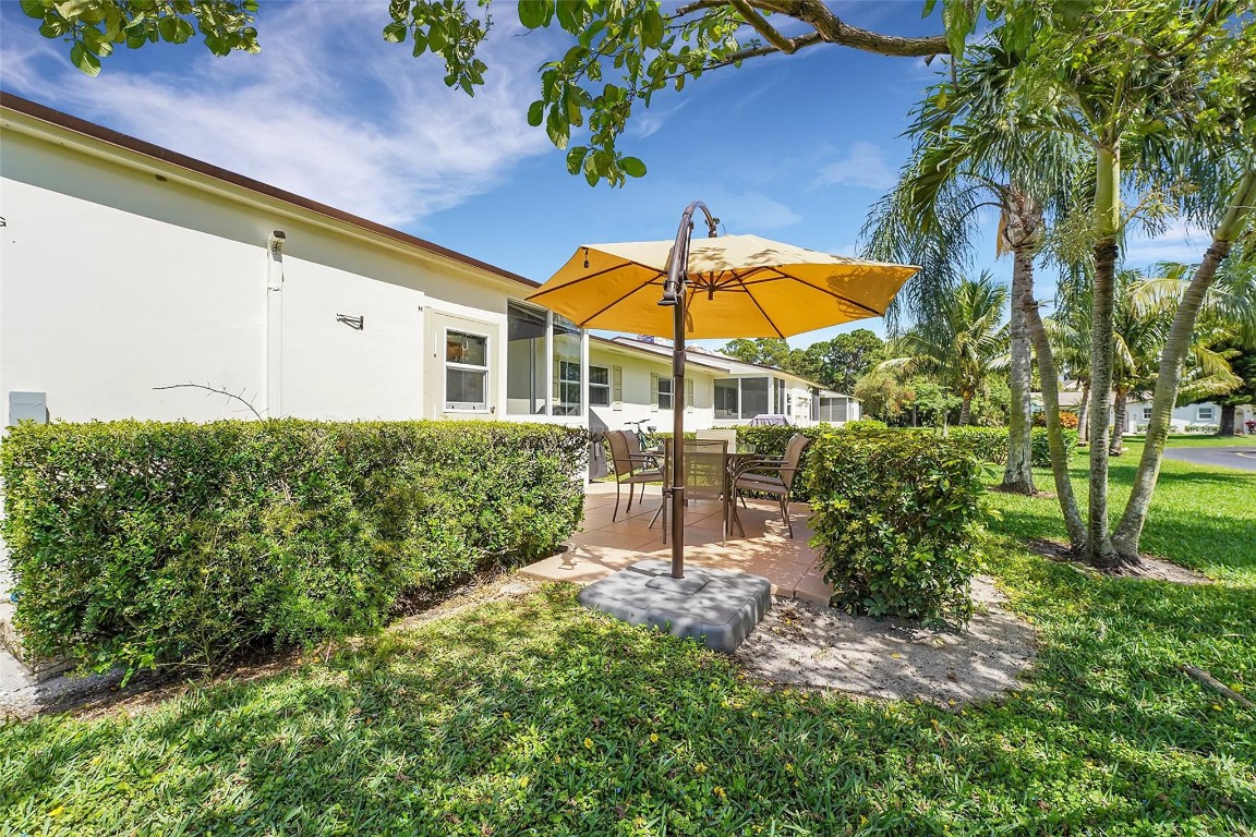 Cresthaven Villas - Residential