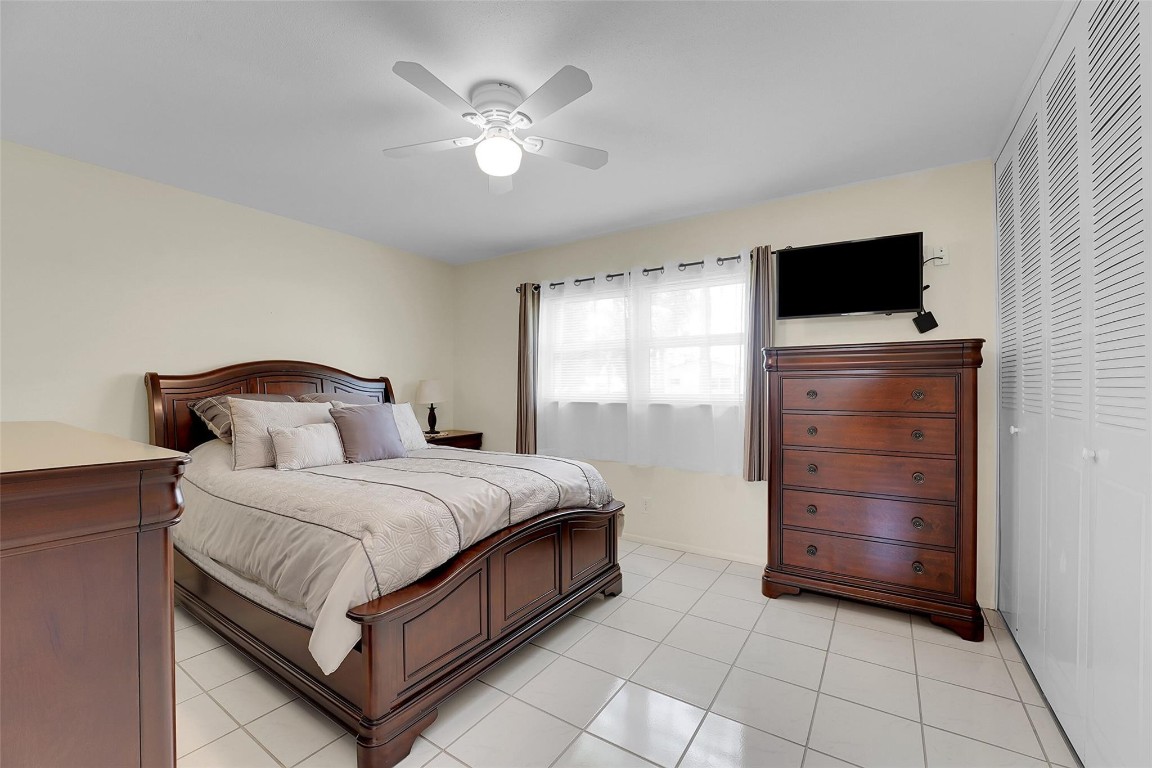 Cresthaven Villas - Residential