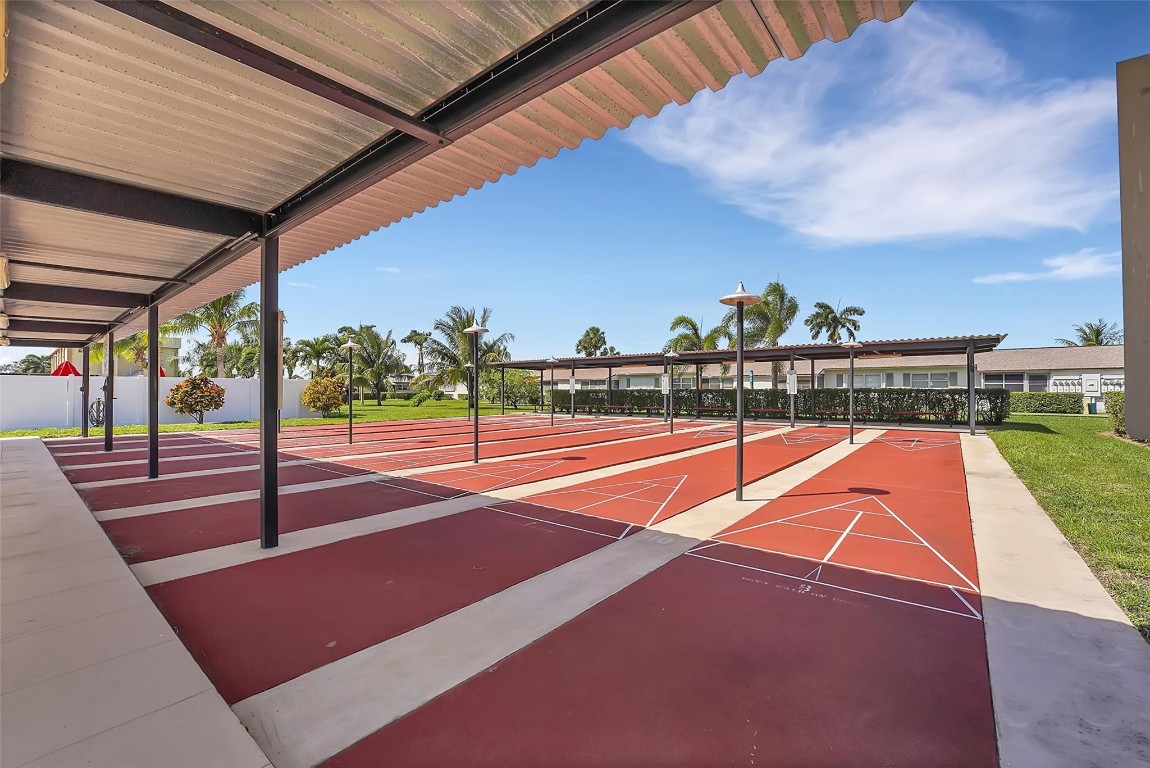 Cresthaven Villas - Residential