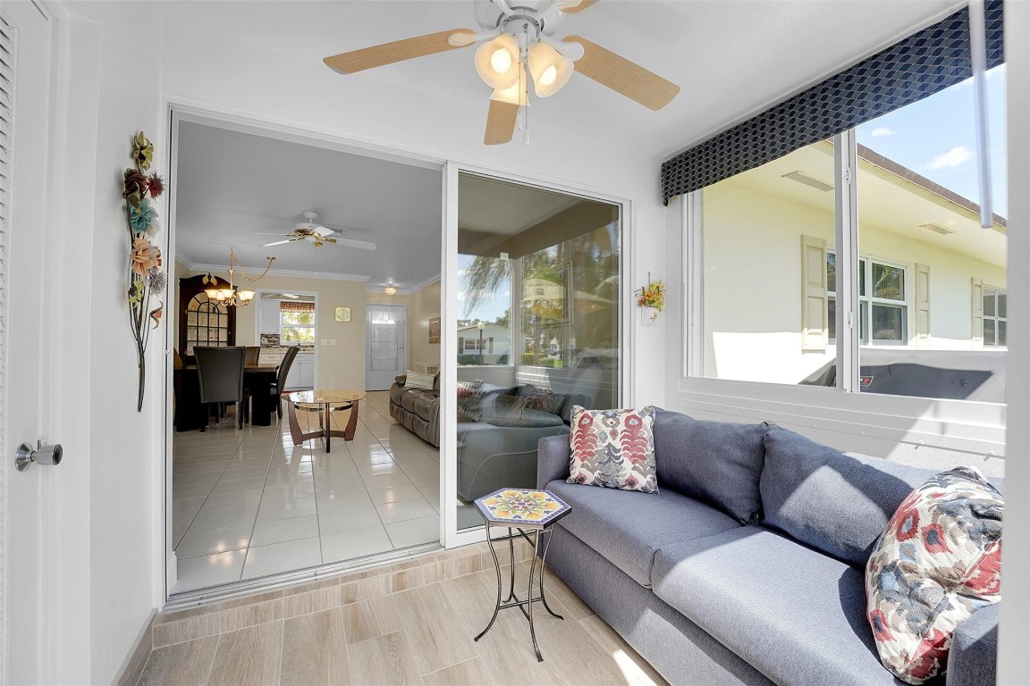 Cresthaven Villas - Residential