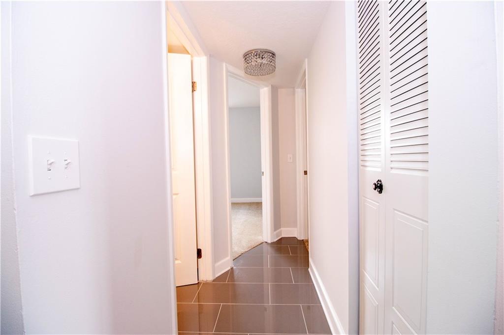 Isle Sandalfoot Condo 01- - Residential Lease