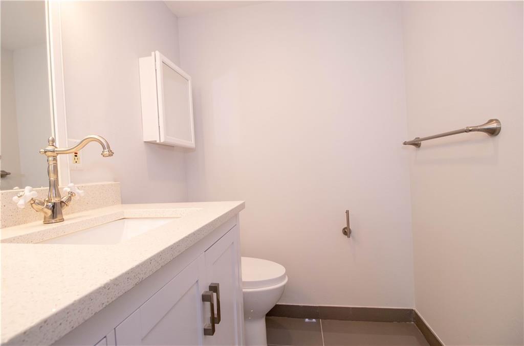 Isle Sandalfoot Condo 01- - Residential Lease