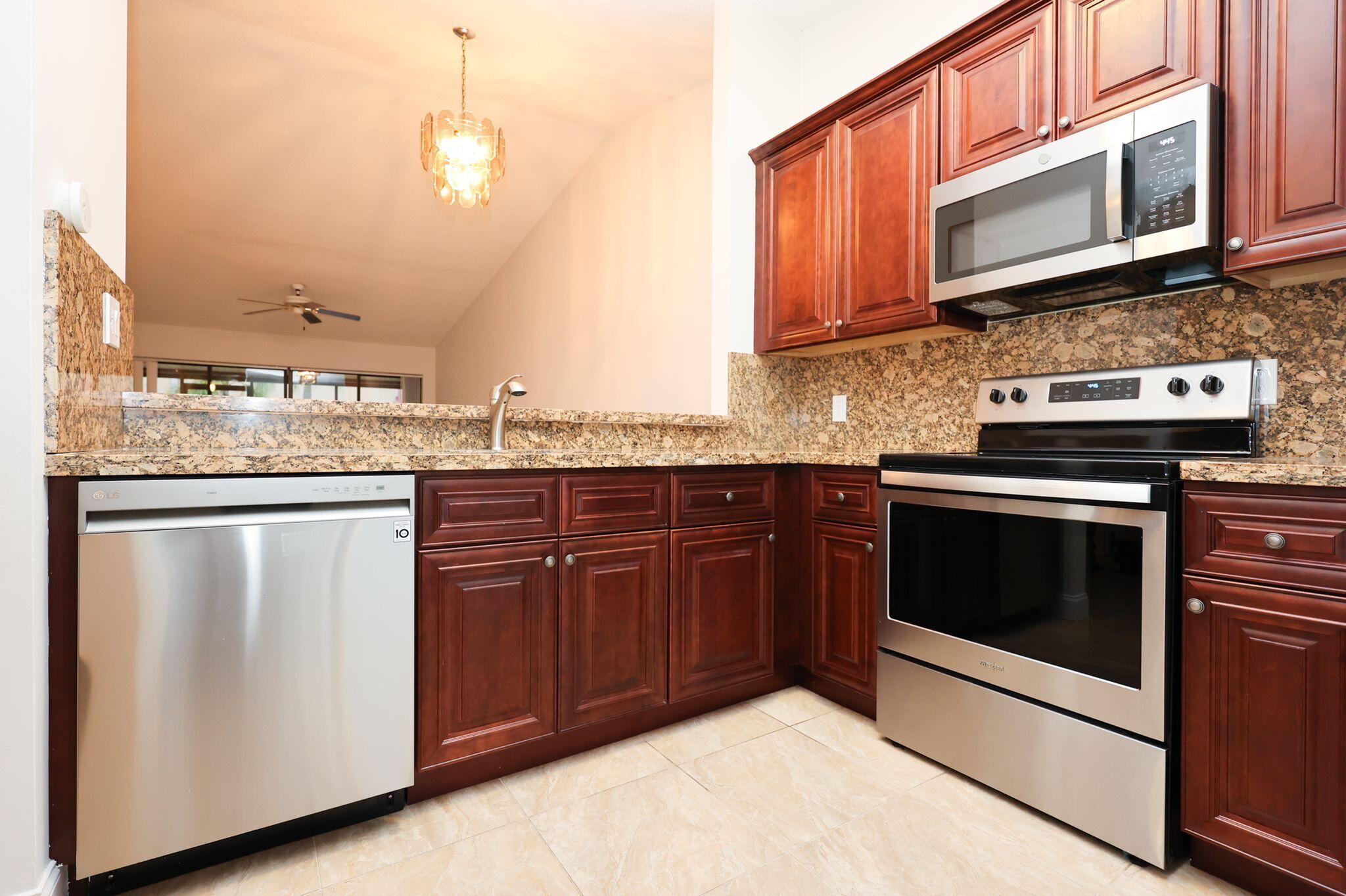 Photo 1 of 39 — 10127 E Boca Bend E B2, Boca Raton, FL 33428
