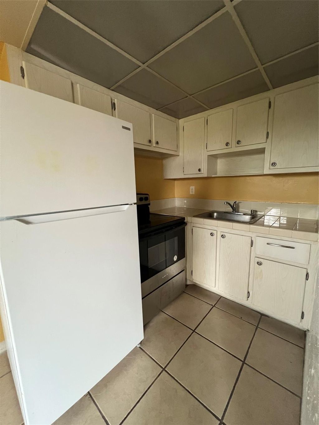 Photo of 2016 NE 17th Court #20, Fort Lauderdale, FL 33305 (MLS # F10507534)