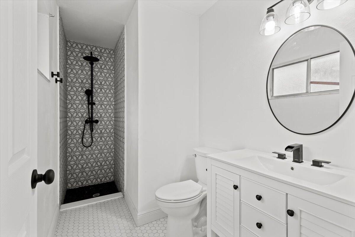 PORT ST LUCIE SECTION 42 1ST REPLAT - Residential