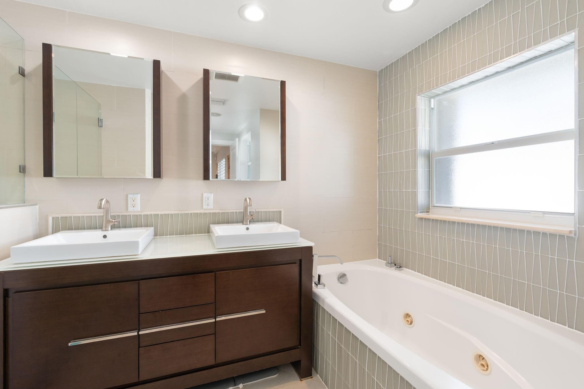 CORAL RIDGE GALT 27-4 - Residential