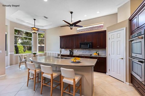 1914 Via Castello Wellington FL 33411