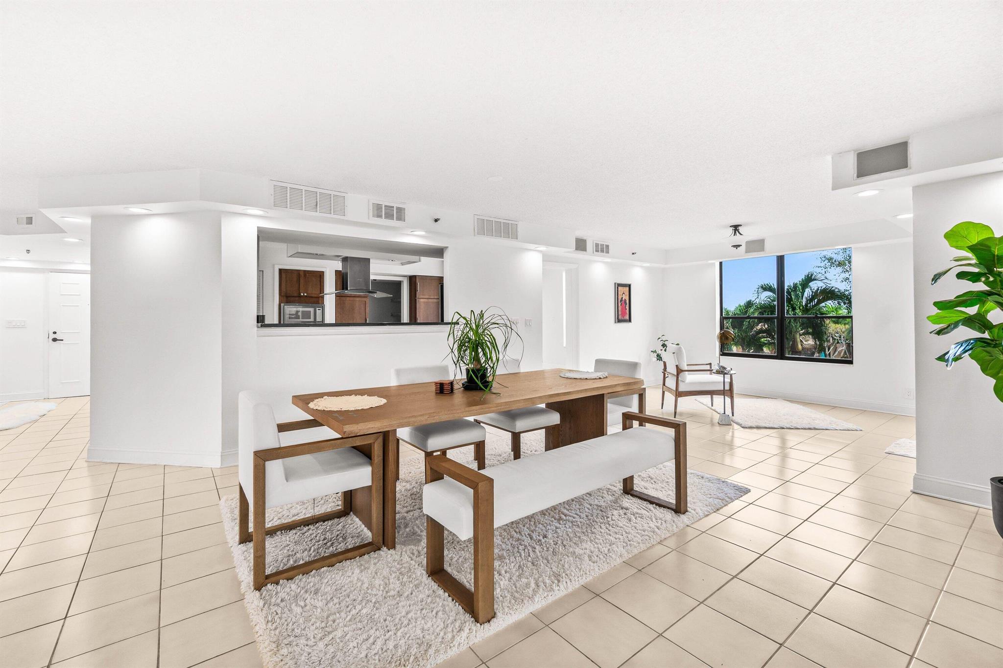 PROMENADE AT BOCA POINTE - Residential Lease