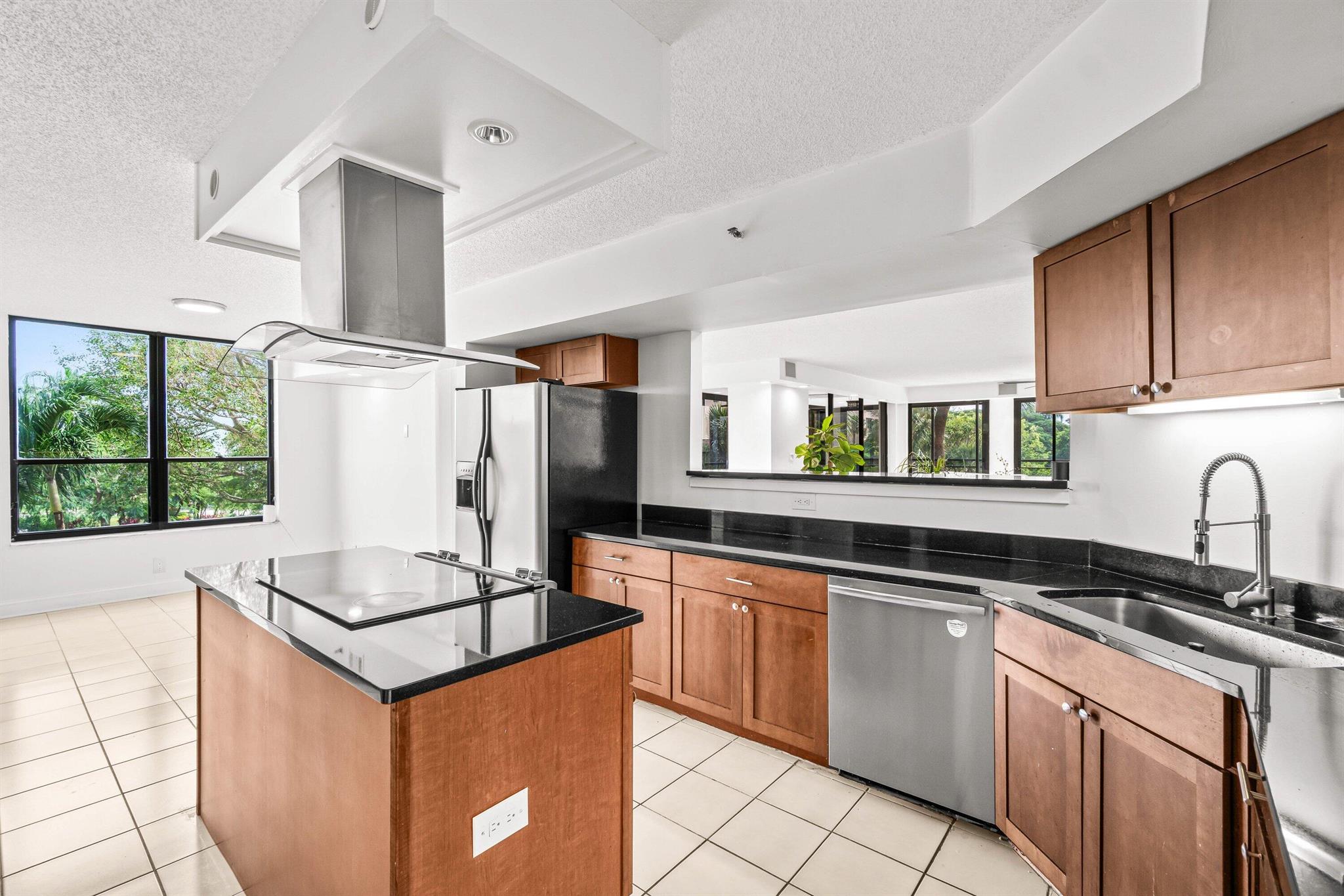 PROMENADE AT BOCA POINTE - Residential Lease