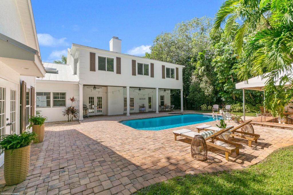 Photo of 16 Ridgeview Road N, Sewalls Point, FL 34996 (MLS # R11047885)