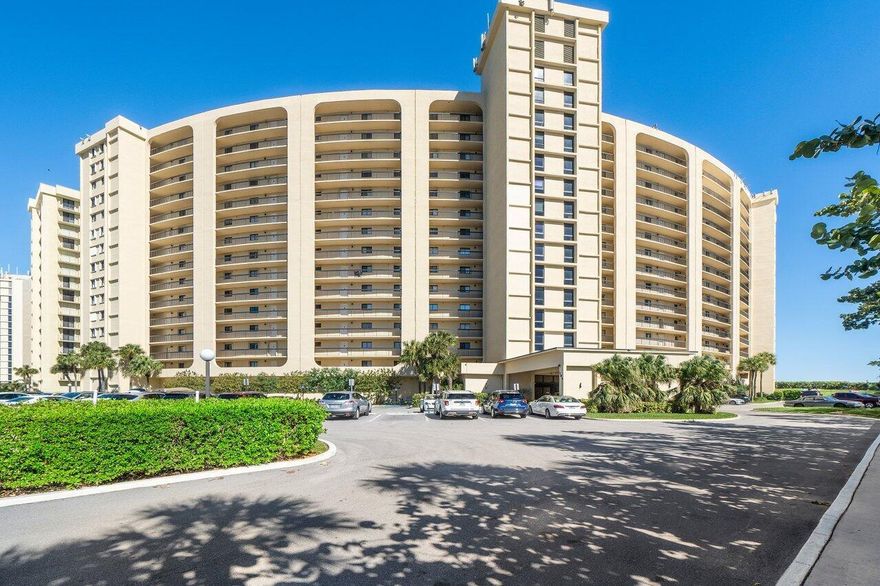 Hello Gorgeous! This ''oceanfront'' unit has been COMPLETELY renovated with 5-star quality! No detail was spared in this designer unit! All furnishings are new! Just sit back and enjoy the ocean views and sounds and be within steps of all Jupiter has to offer! This unit is turn-key. Walking distance to restaurants and shopping. This unit sleeps 6. Two double beds in 2nd bedroom