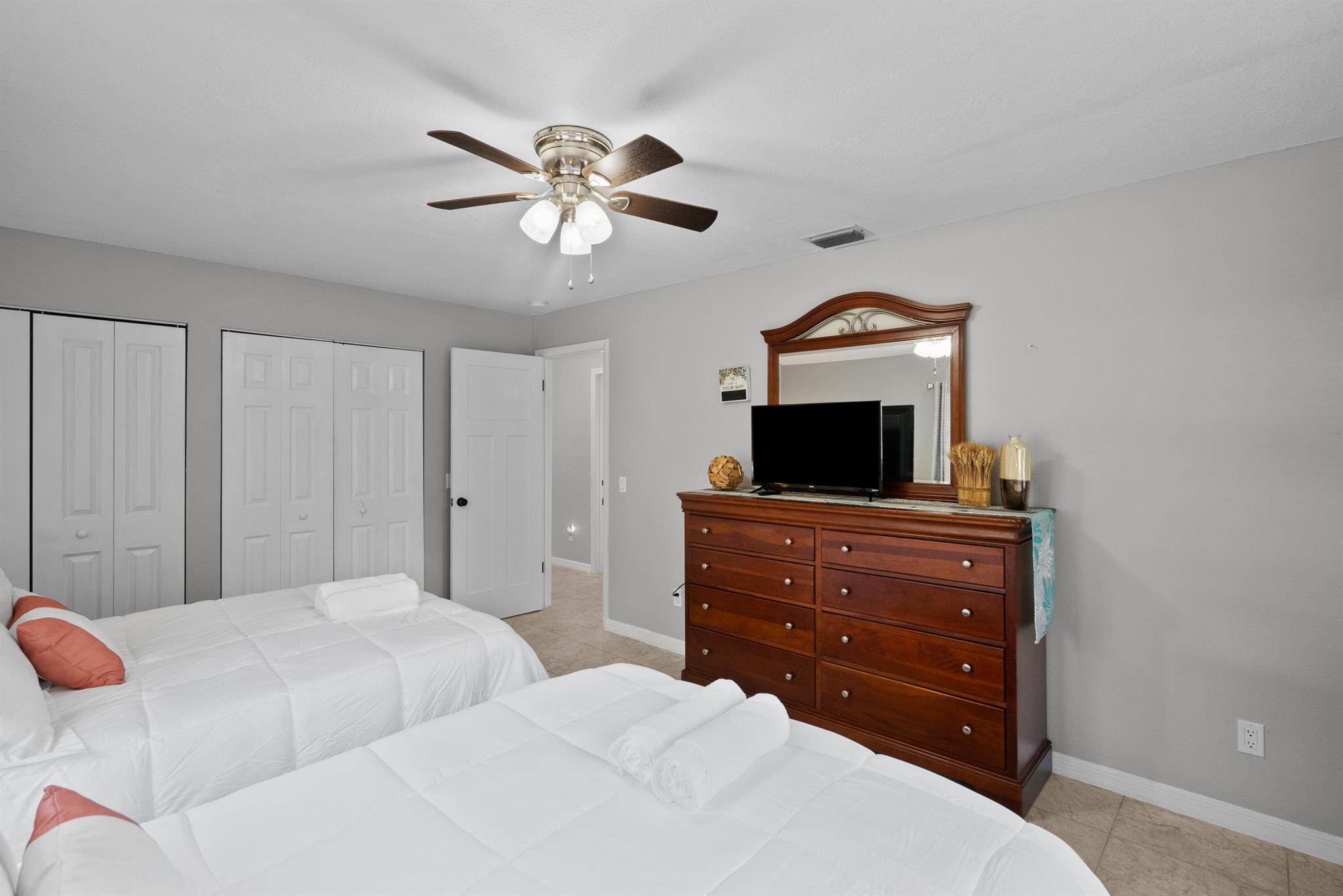 THE TROPICS REVISED - Residential Lease