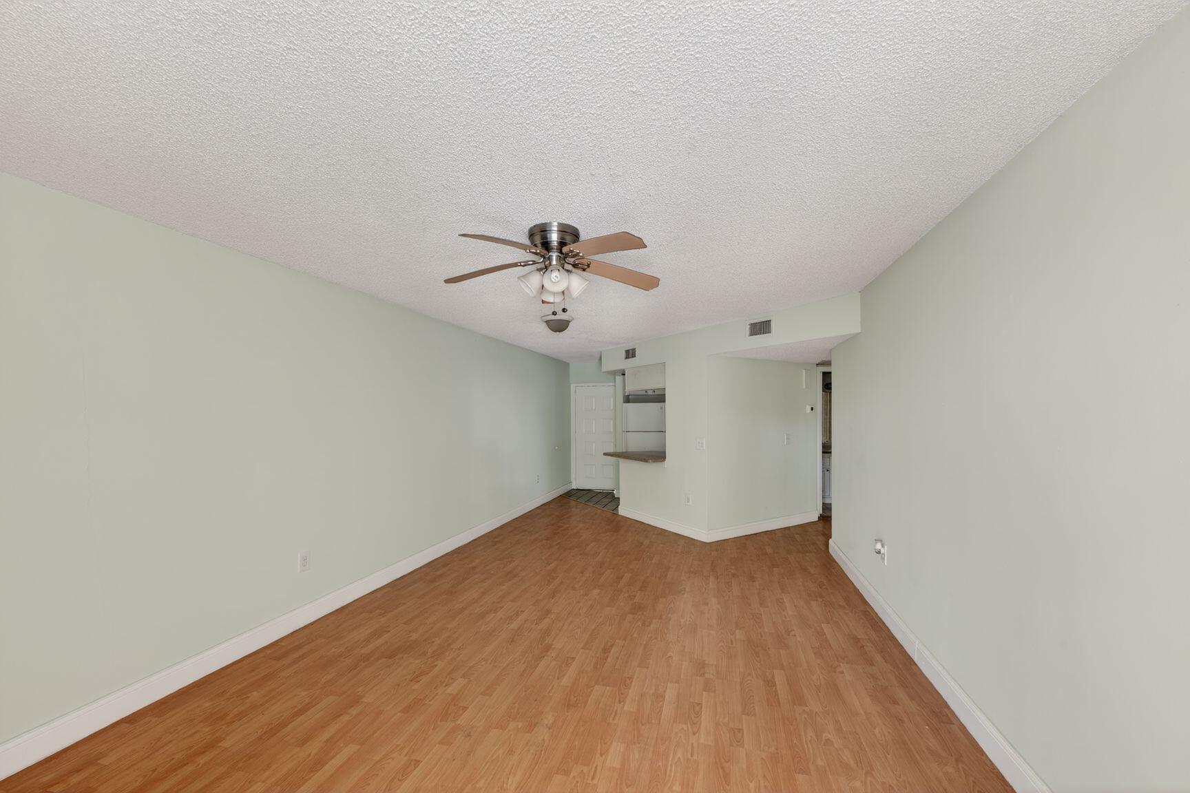 LAS VISTAS AT DORAL CONDO - Residential