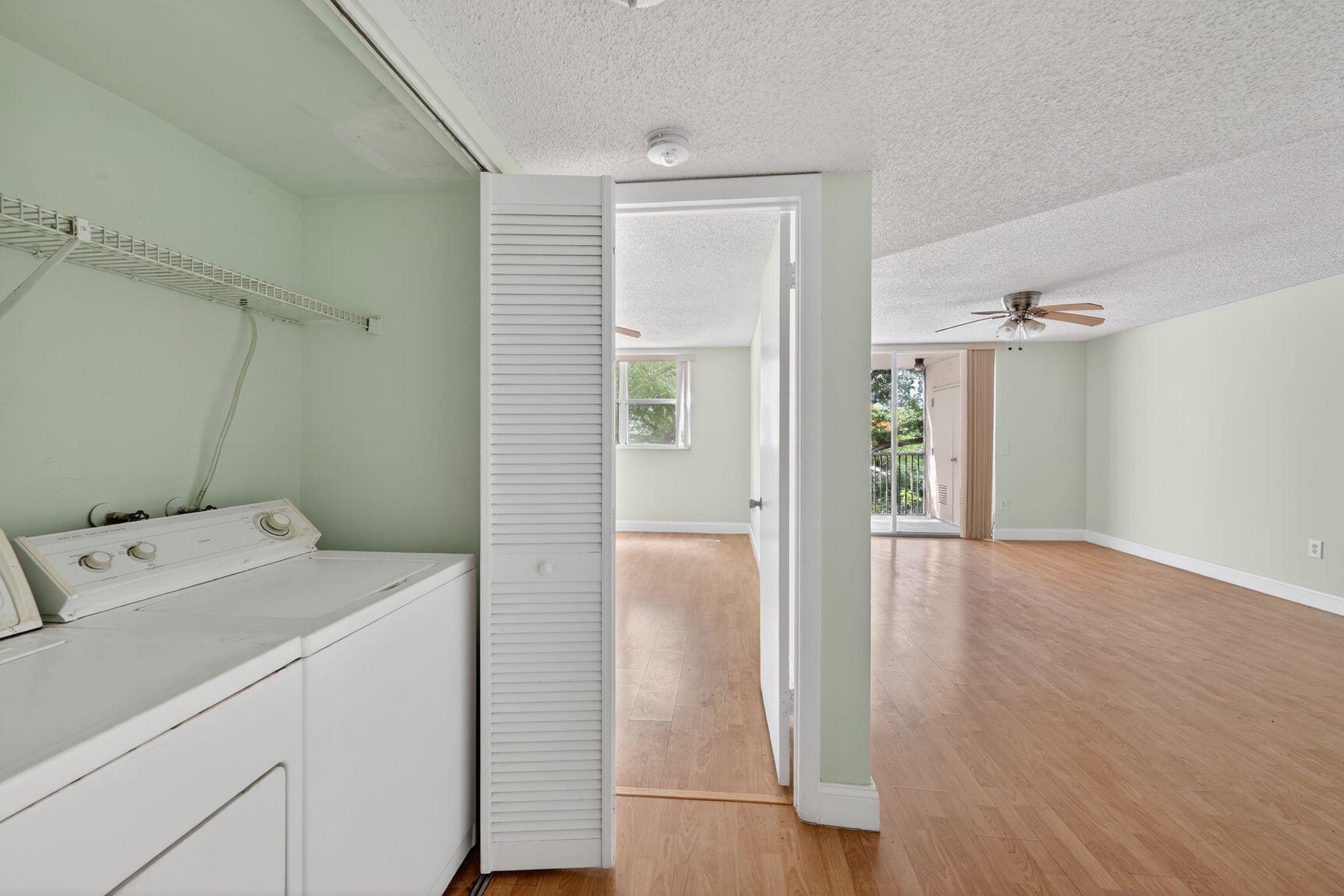 LAS VISTAS AT DORAL CONDO - Residential