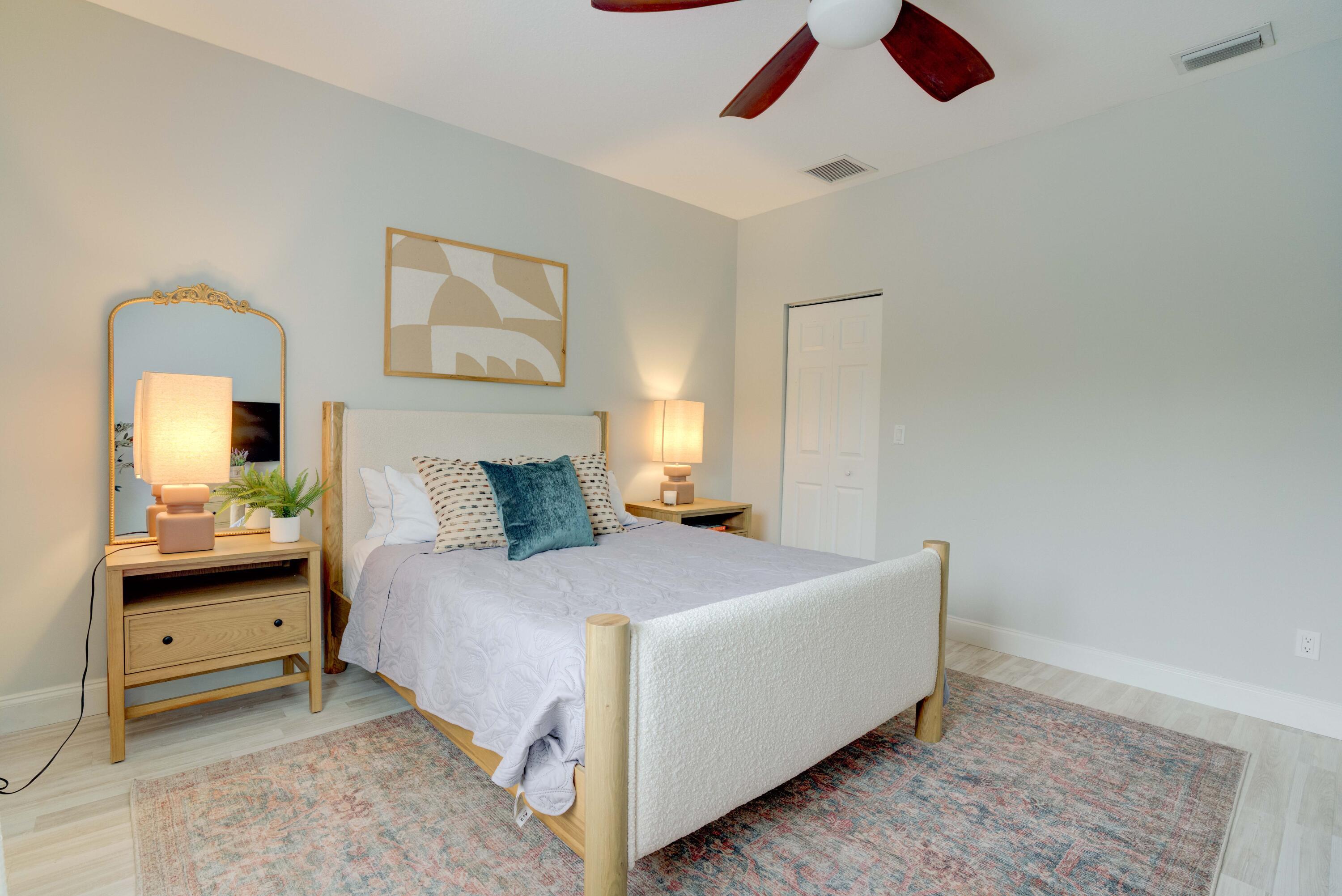 RIO VISTA OF ISLAND SHORES - Residential Lease