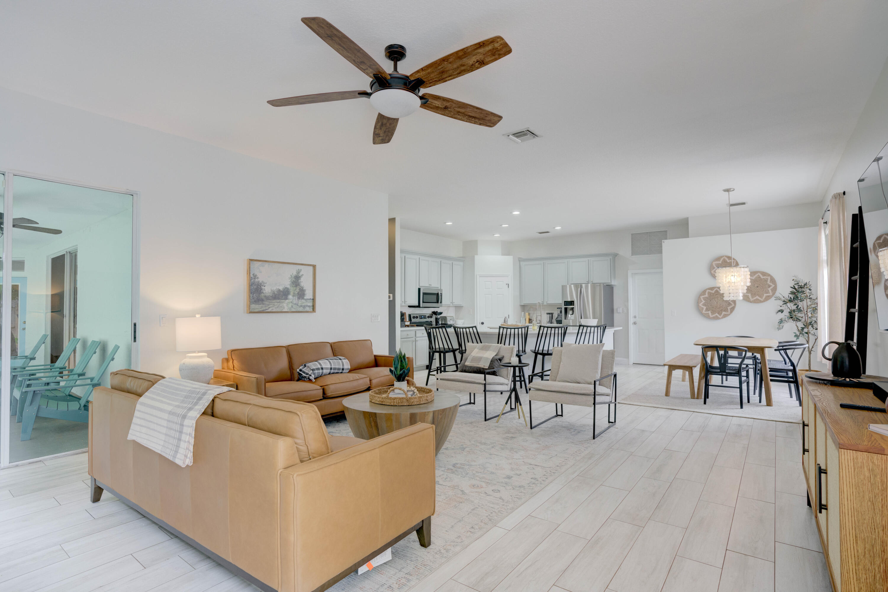 RIO VISTA OF ISLAND SHORES - Residential Lease