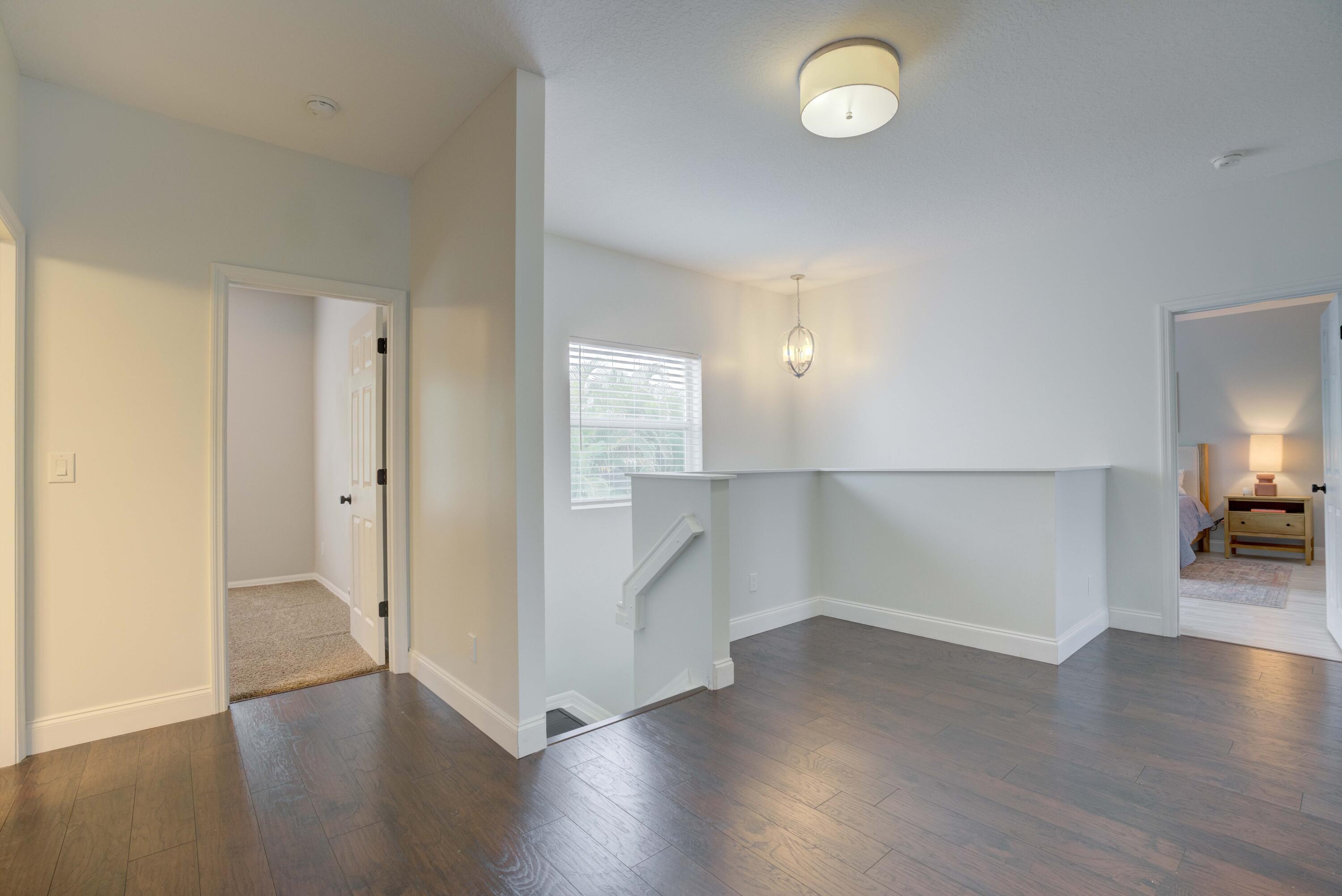 RIO VISTA OF ISLAND SHORES - Residential Lease