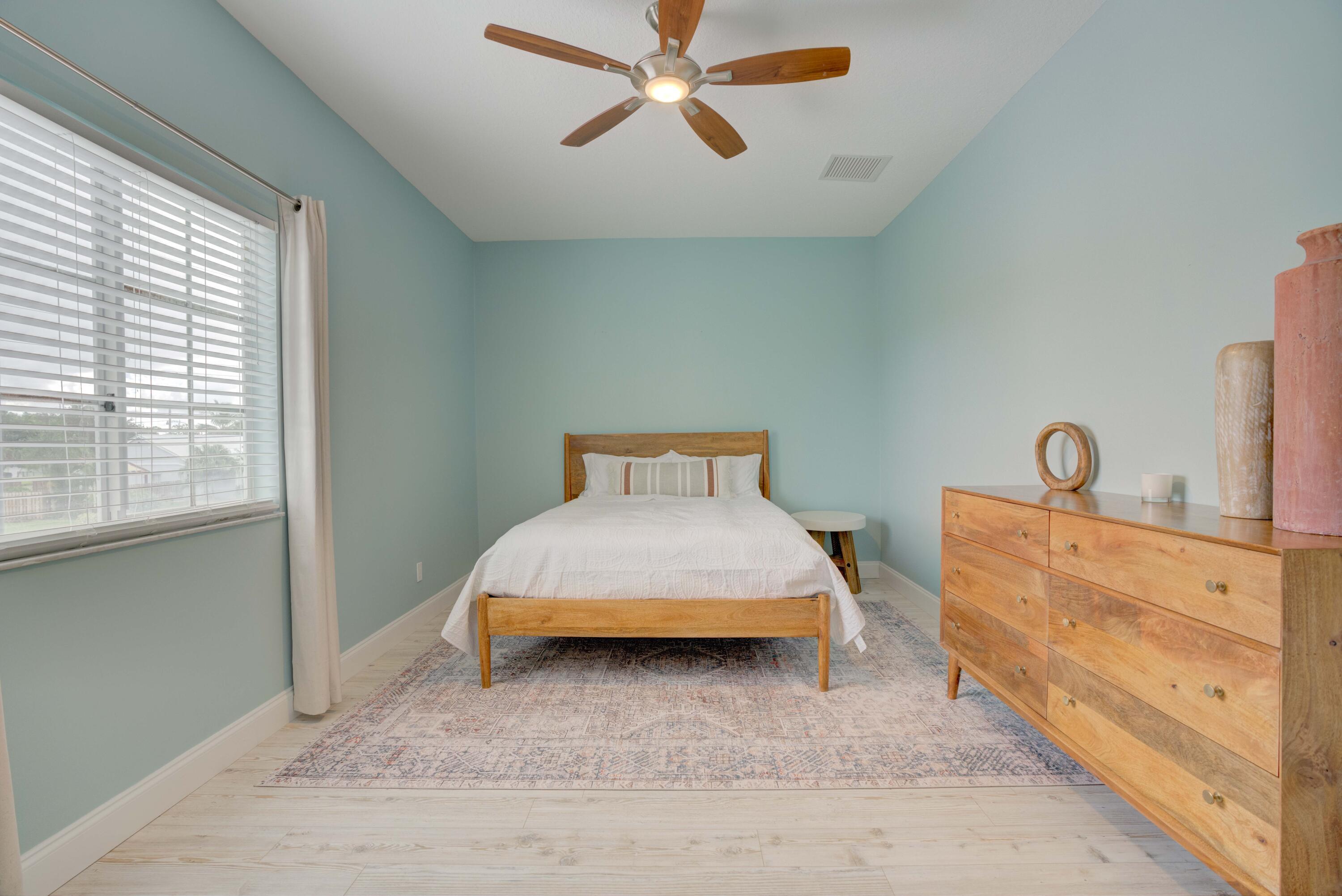 RIO VISTA OF ISLAND SHORES - Residential Lease