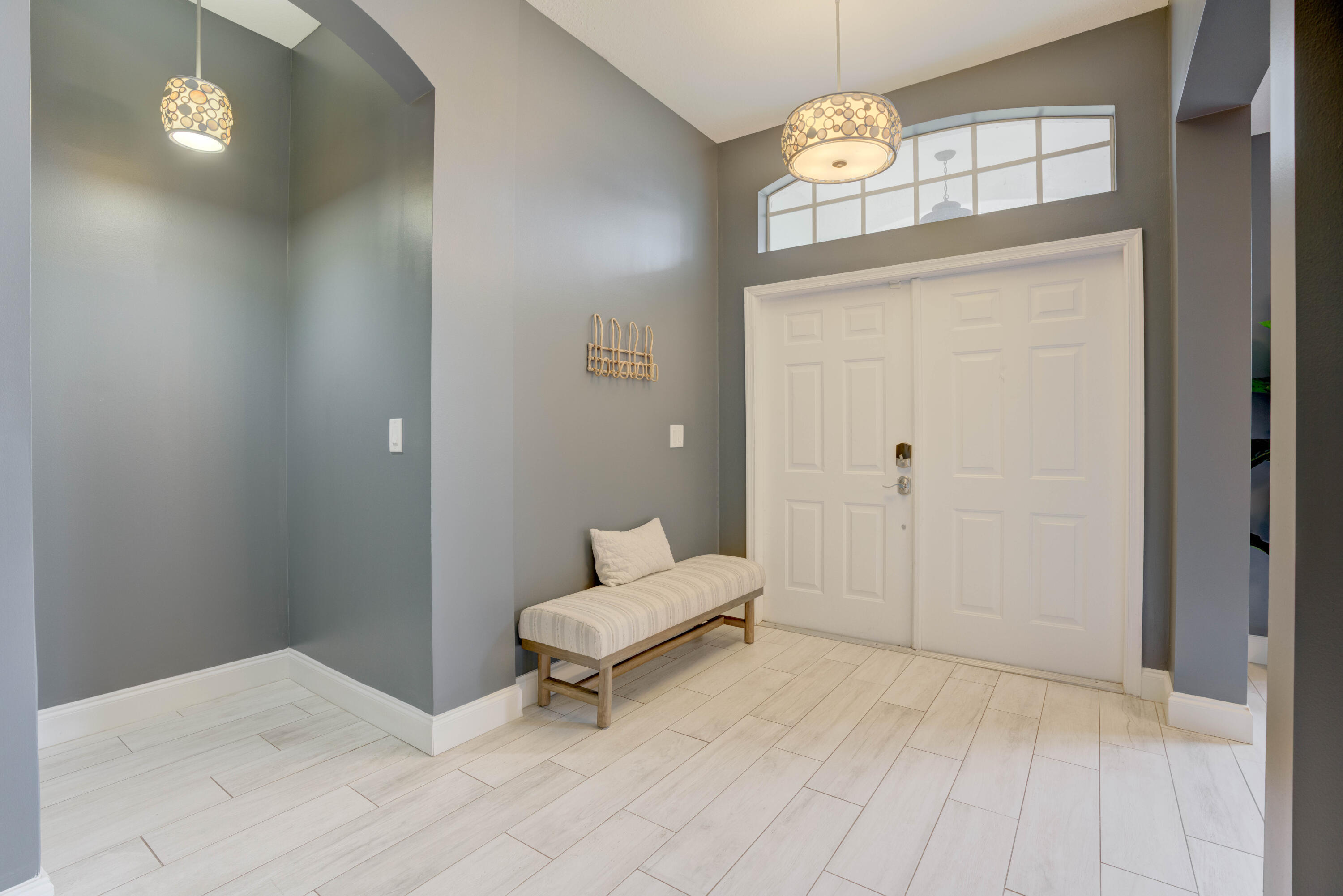 RIO VISTA OF ISLAND SHORES - Residential Lease