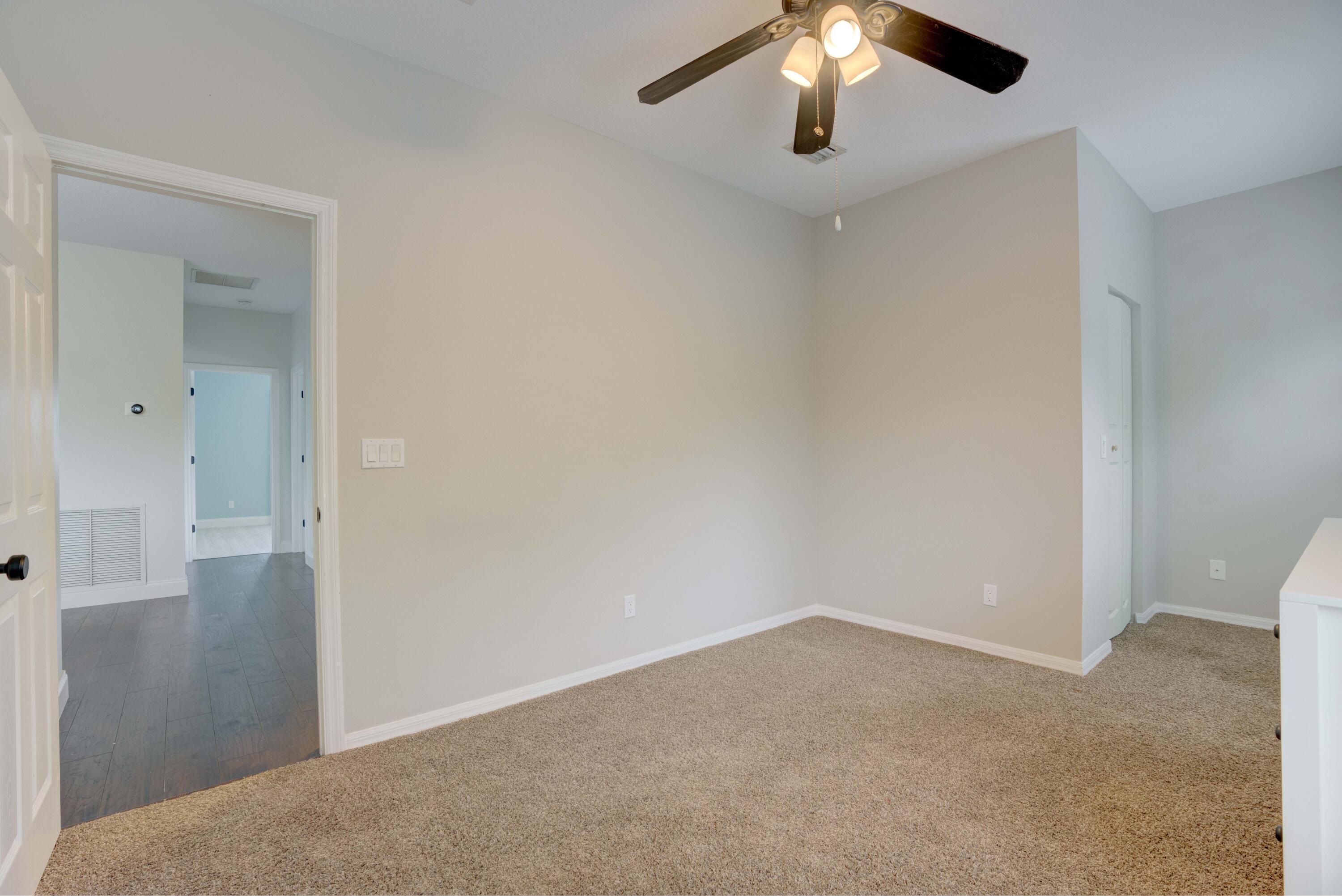 RIO VISTA OF ISLAND SHORES - Residential Lease