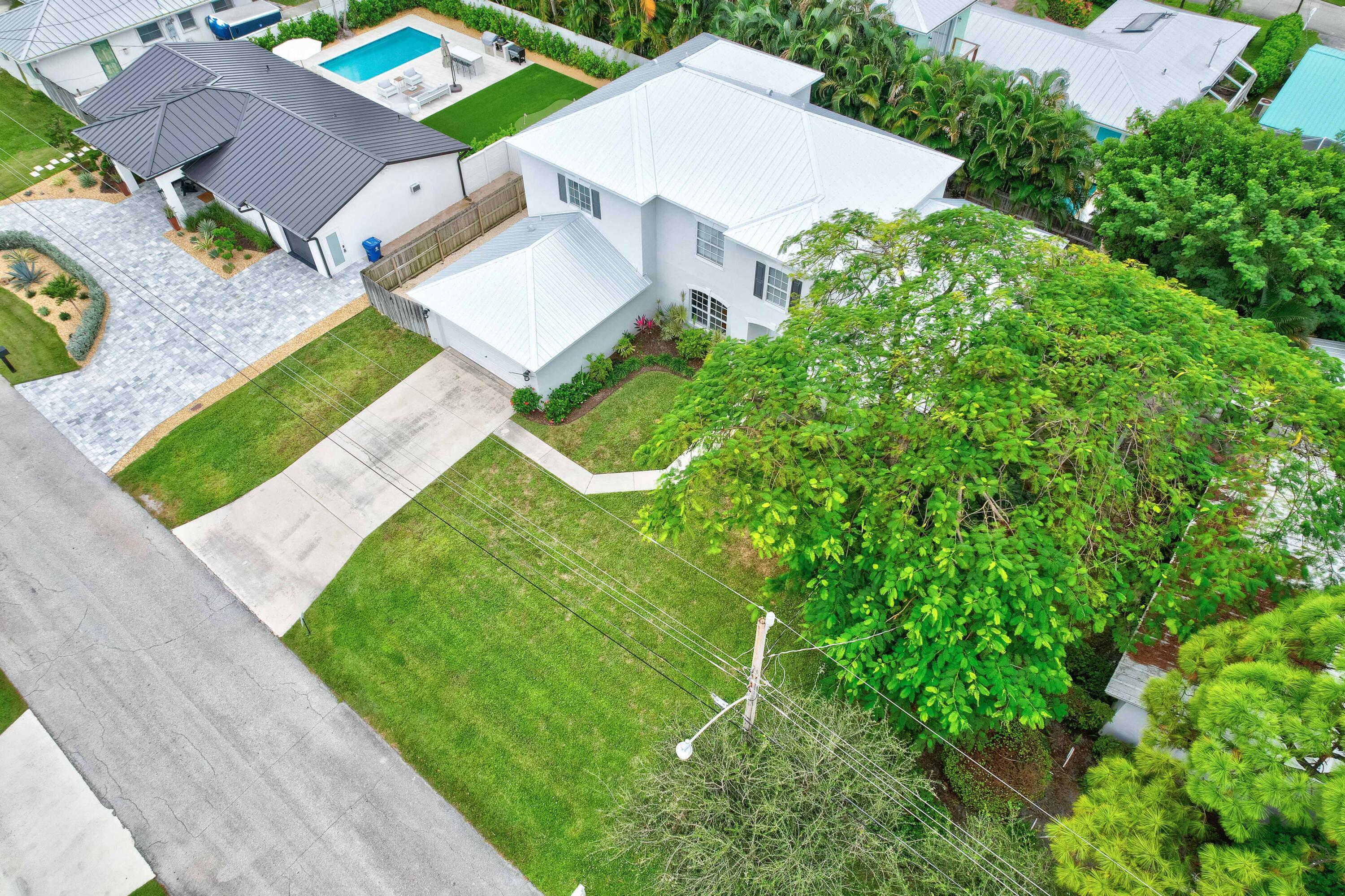 RIO VISTA OF ISLAND SHORES - Residential Lease