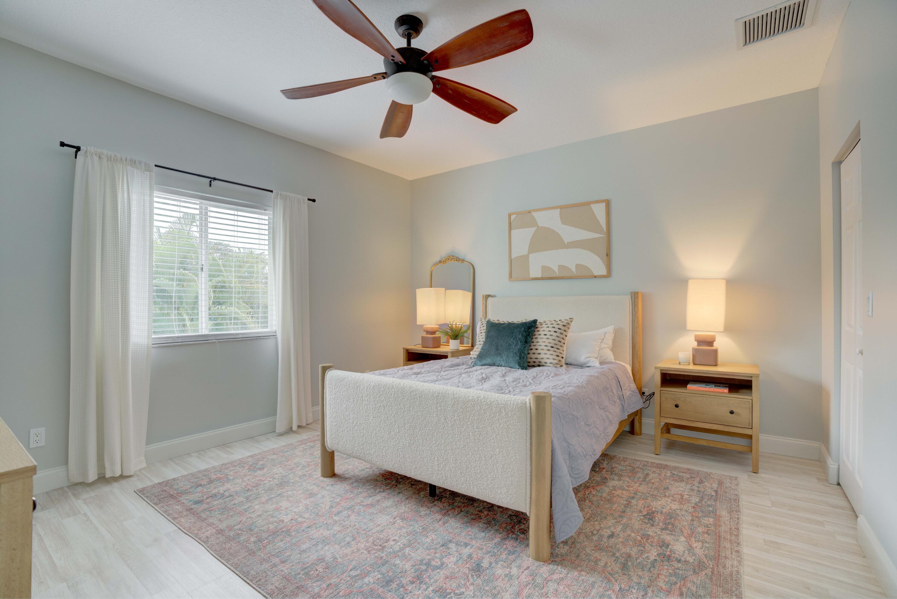 RIO VISTA OF ISLAND SHORES - Residential Lease