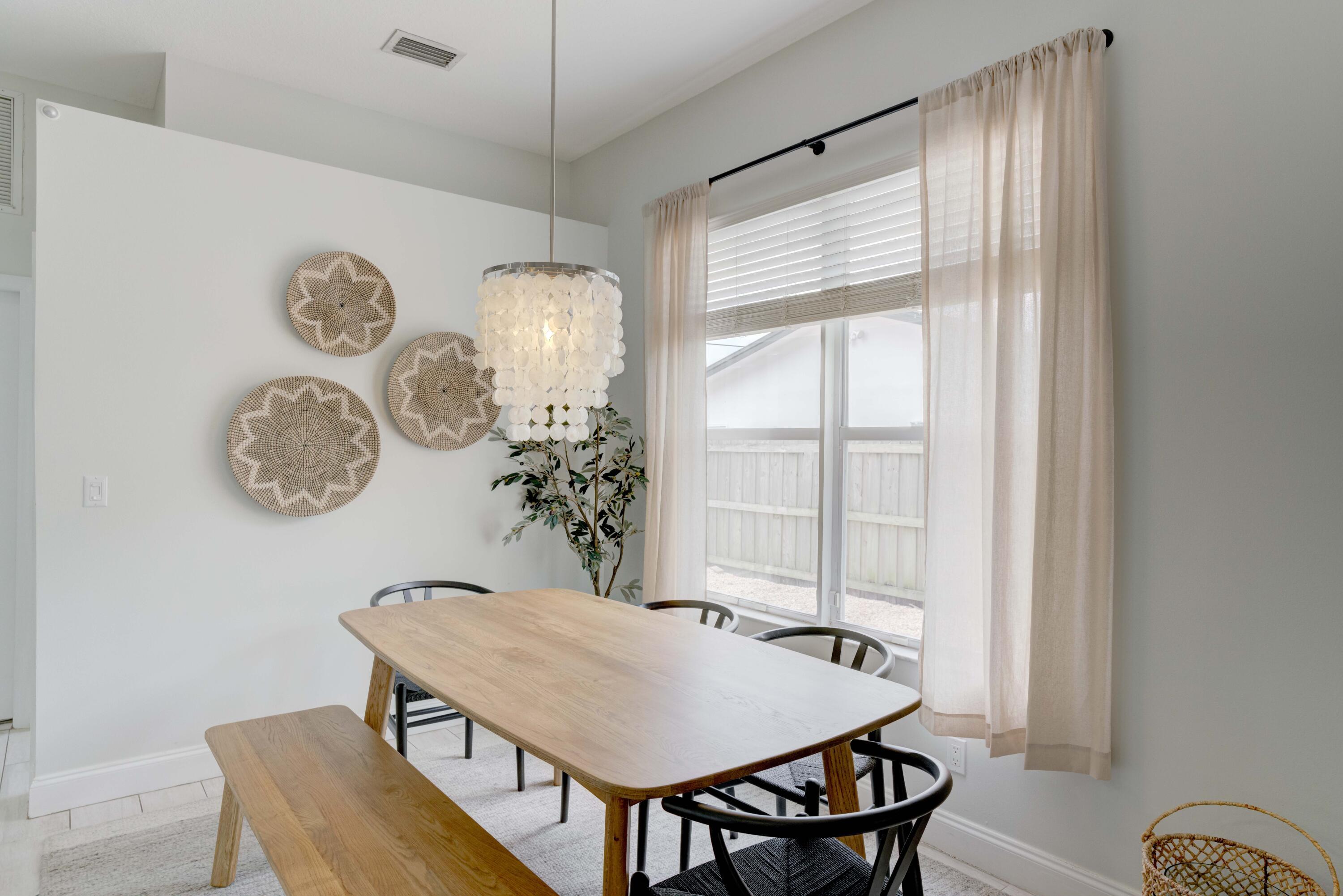 RIO VISTA OF ISLAND SHORES - Residential Lease