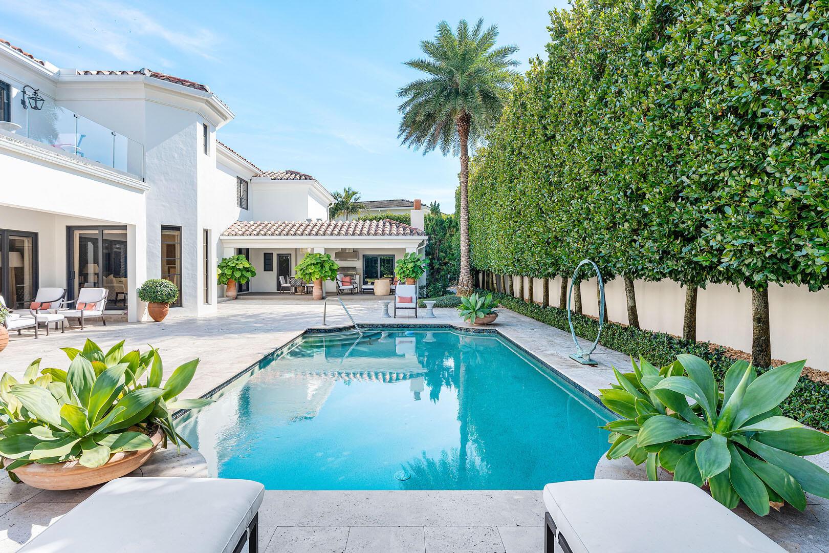 ROYAL PALM YACHT & COUNTR - Residential