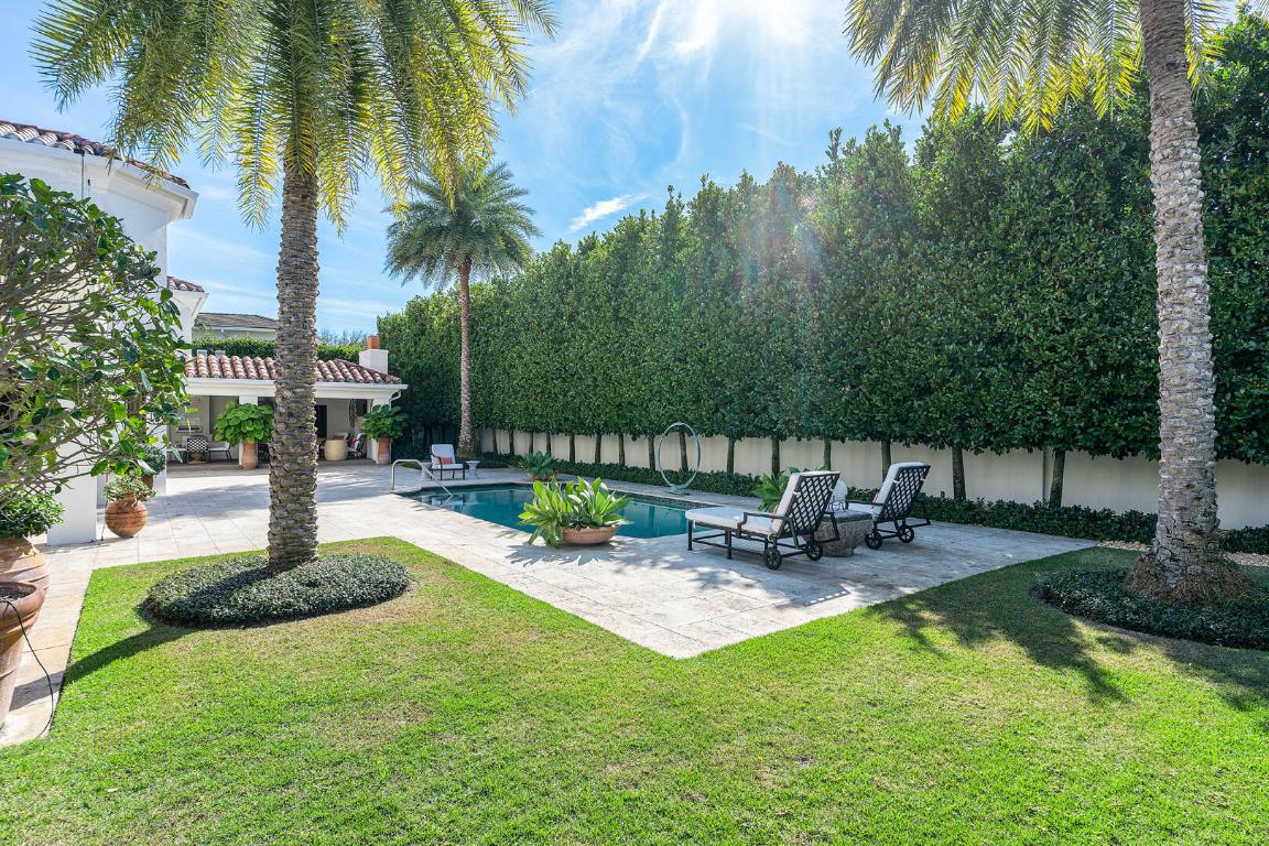 ROYAL PALM YACHT & COUNTRY CLUB - Residential