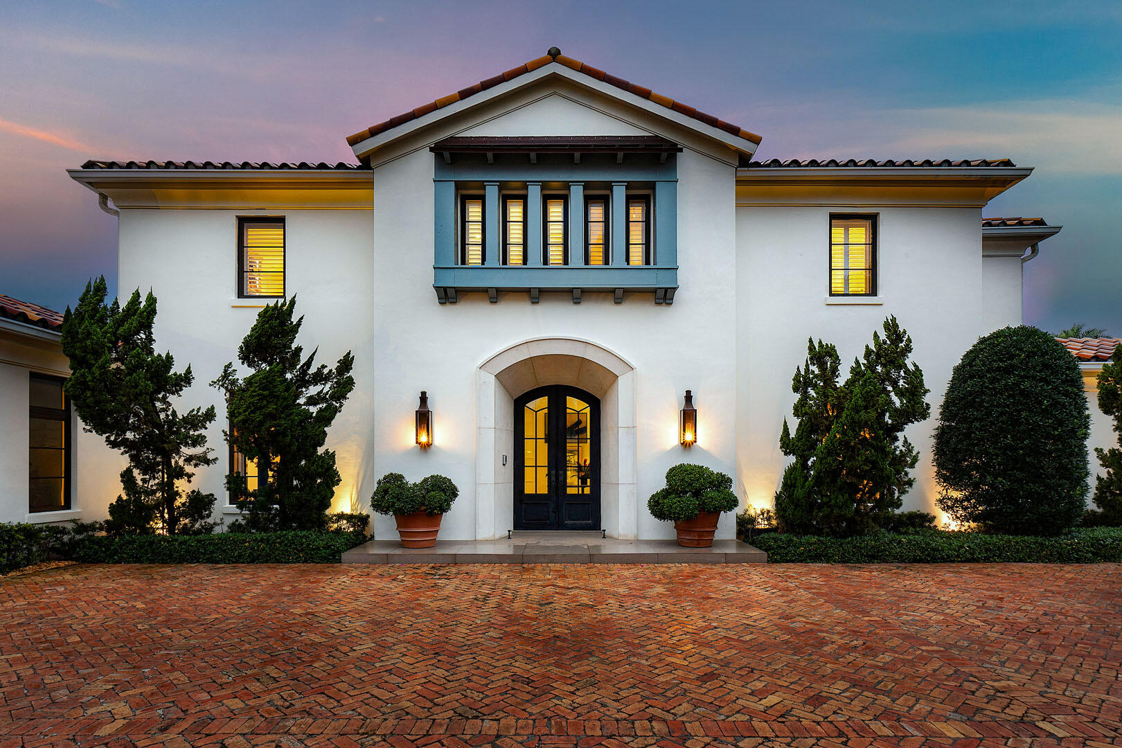 ROYAL PALM YACHT & COUNTRY CLUB - Residential