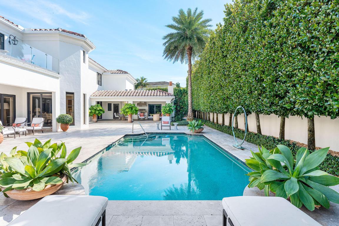 ROYAL PALM YACHT & COUNTRY CLUB - Residential