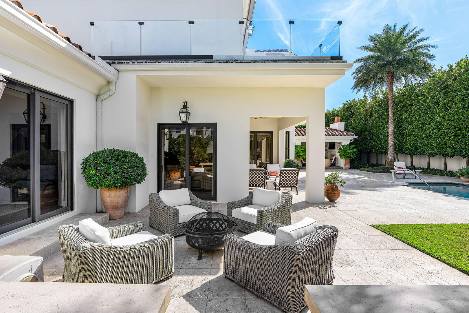 ROYAL PALM YACHT & COUNTRY CLUB - Residential