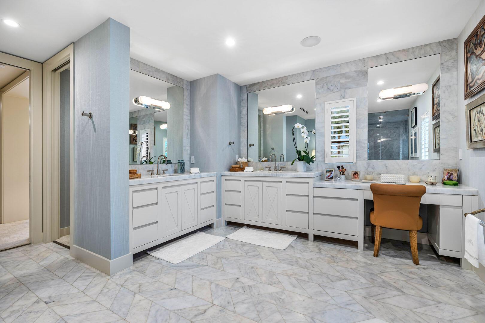 ROYAL PALM YACHT & COUNTR - Residential